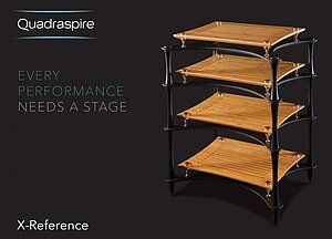 Quadraspire X-Reference Audio Rack mit vier Holzregalböden und schwarzem Metallgestell
